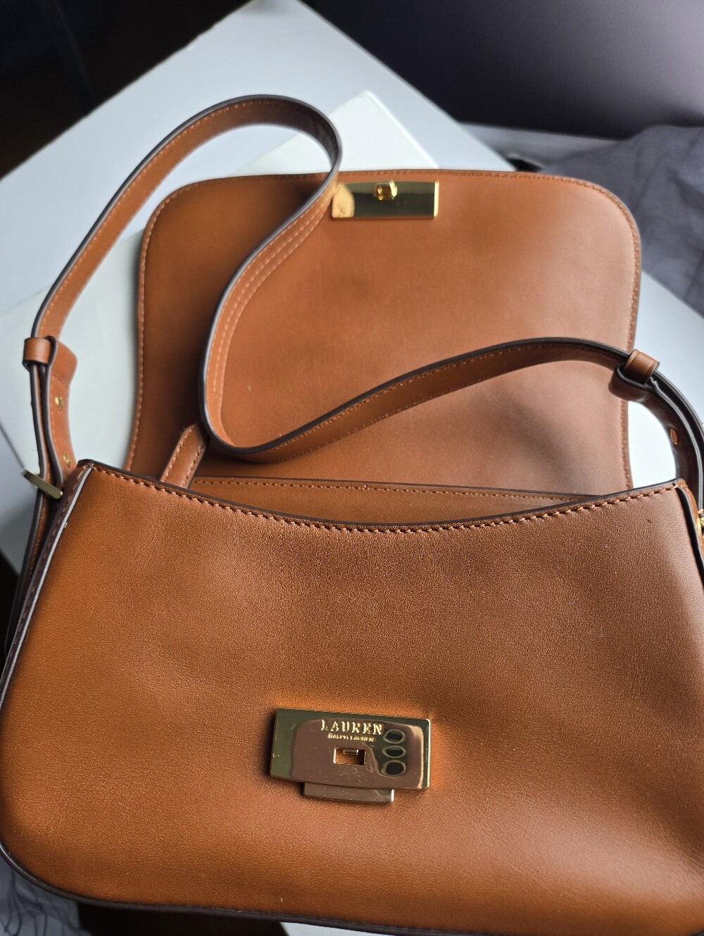 Ralph Lauren British Tan  Leather Shoulder Bag with Gold Hardware - Picture 9 of 9